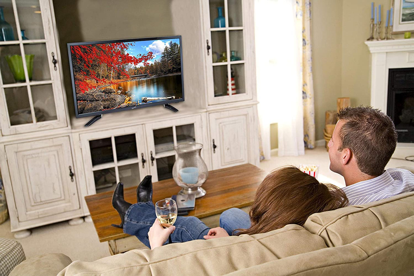Supersonic 22" 12 Volt ACDC Widescreen LED HDTV with USB and HDMI (SC-2211)