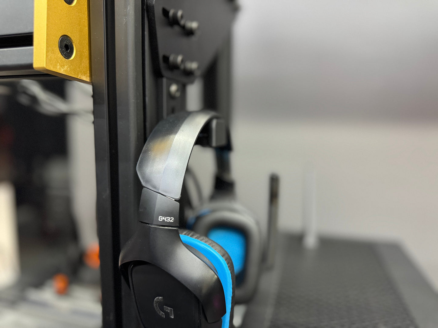 Focus Sim Racing Headphone Mount for Sim Rigs (3D Printed, Screws Included)