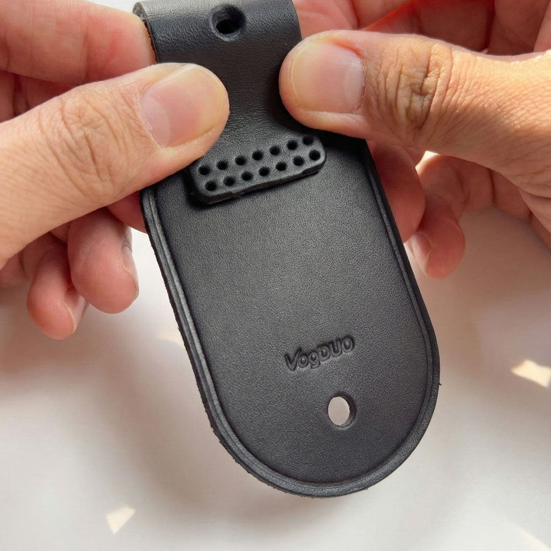 AirPods Pro 3 Leather Case- Belt-loop
